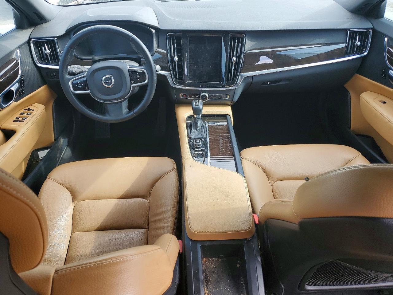 Volvo S90 T5 Momentum