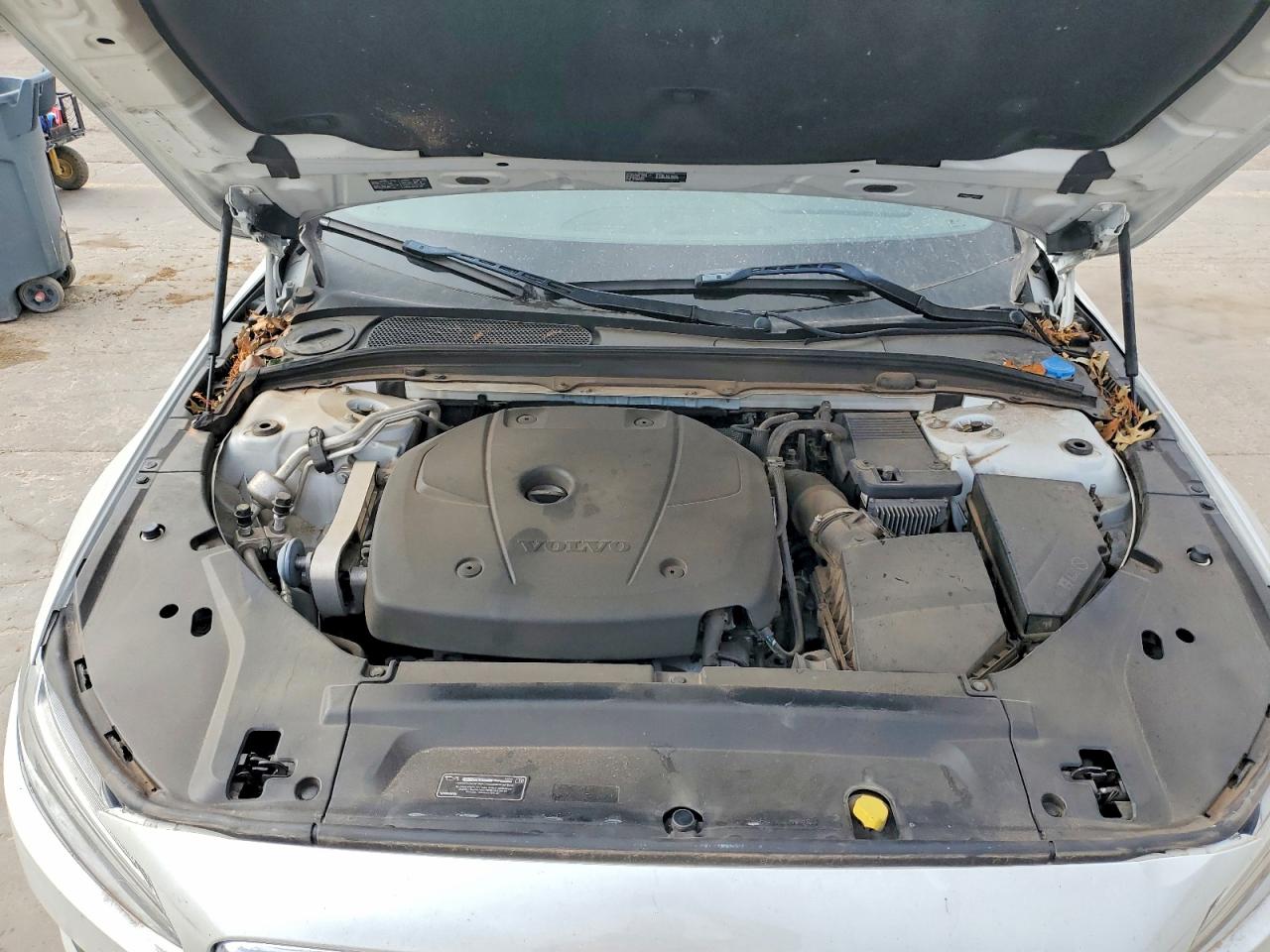 Volvo S90 T5 Momentum