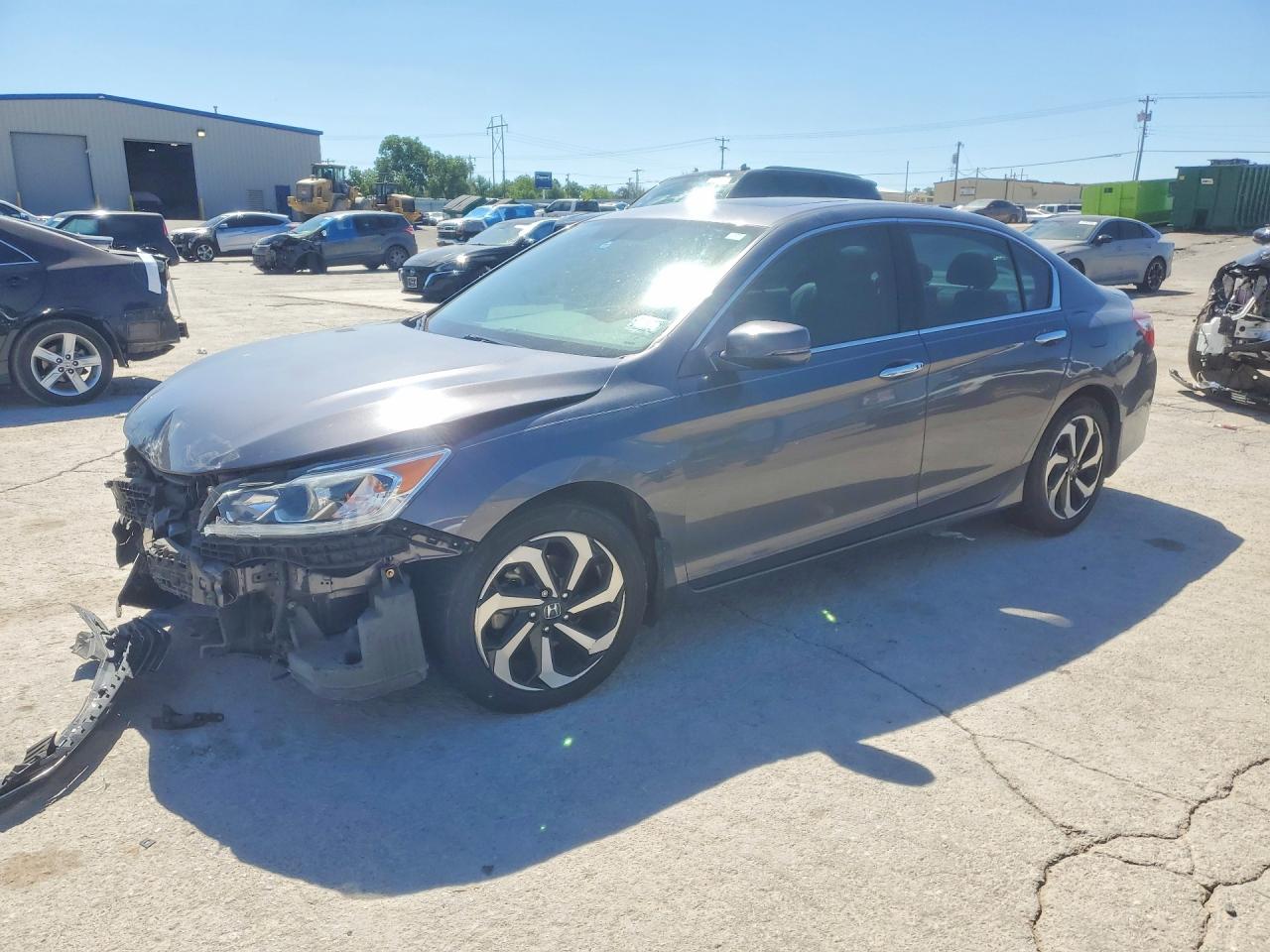 Salvage Honda Accord Image