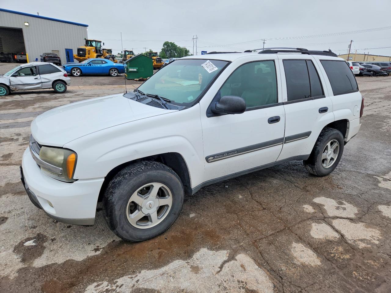 Salvage Chevrolet Trailblaze Image
