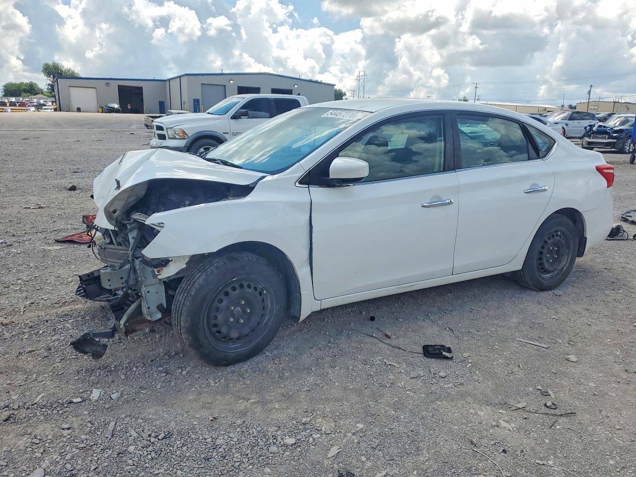 Salvage Nissan Sentra Image