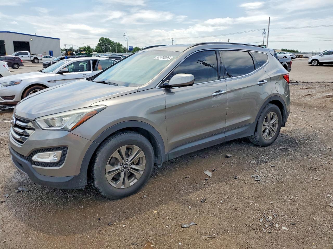 Salvage Hyundai SANTA FE Image