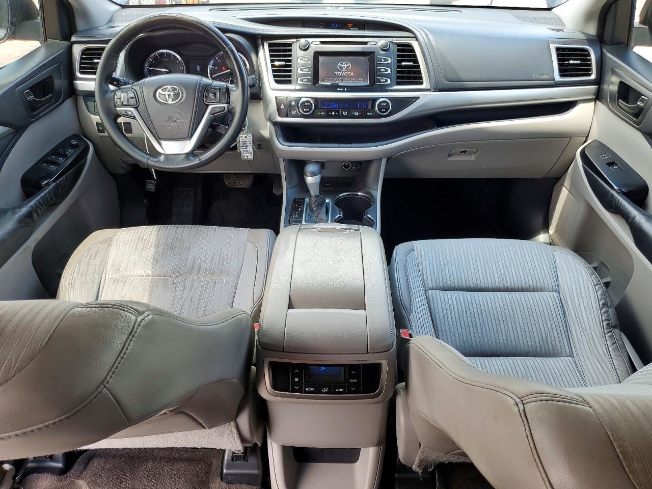 Toyota Highlander Le Plus