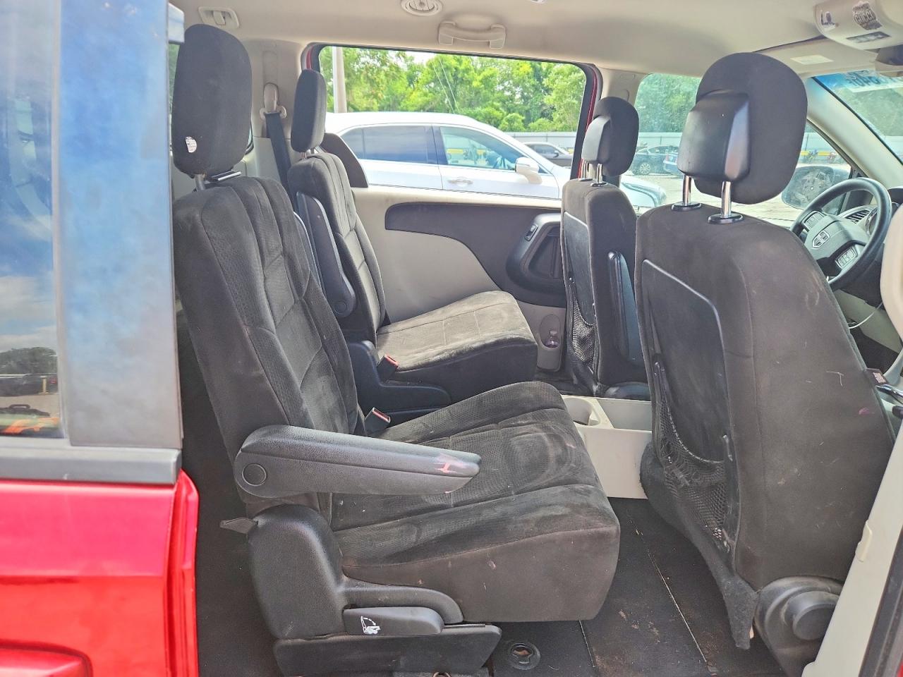 Dodge Caravan Sxt