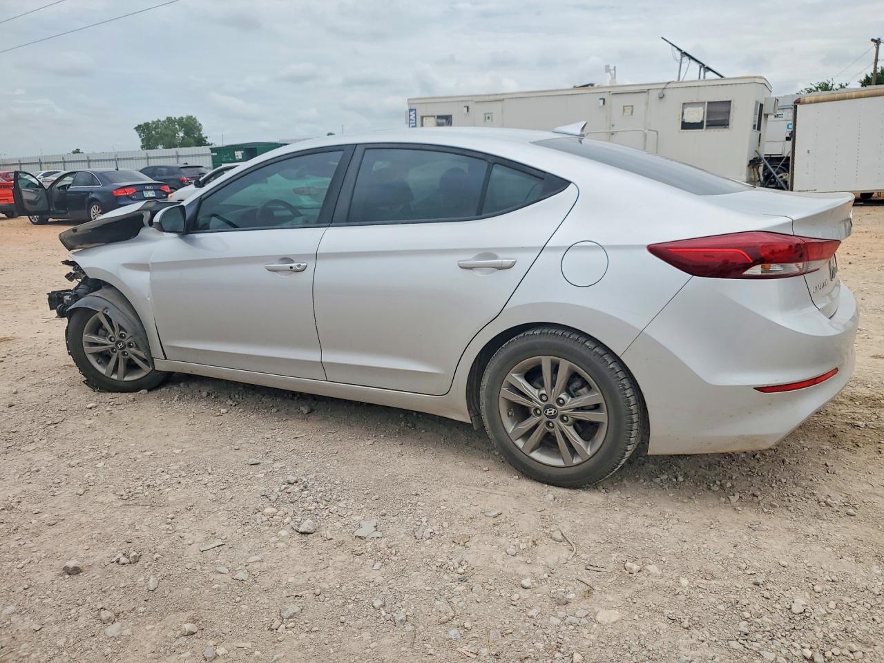 Hyundai ELANTRA Value Edition