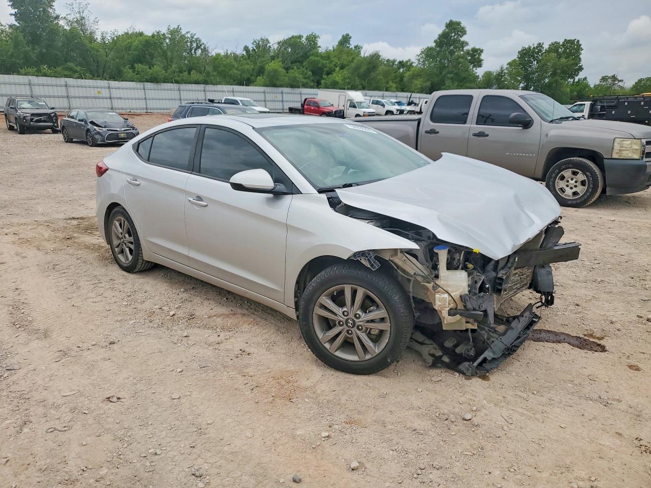 Hyundai ELANTRA Value Edition