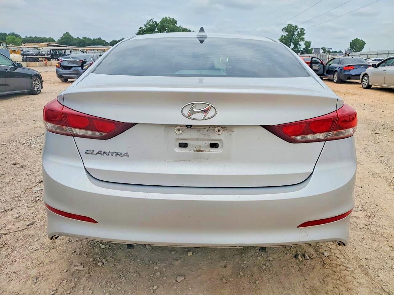Hyundai ELANTRA Value Edition