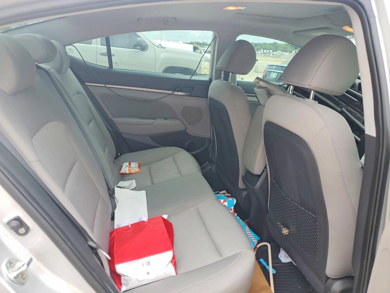 Hyundai ELANTRA Value Edition