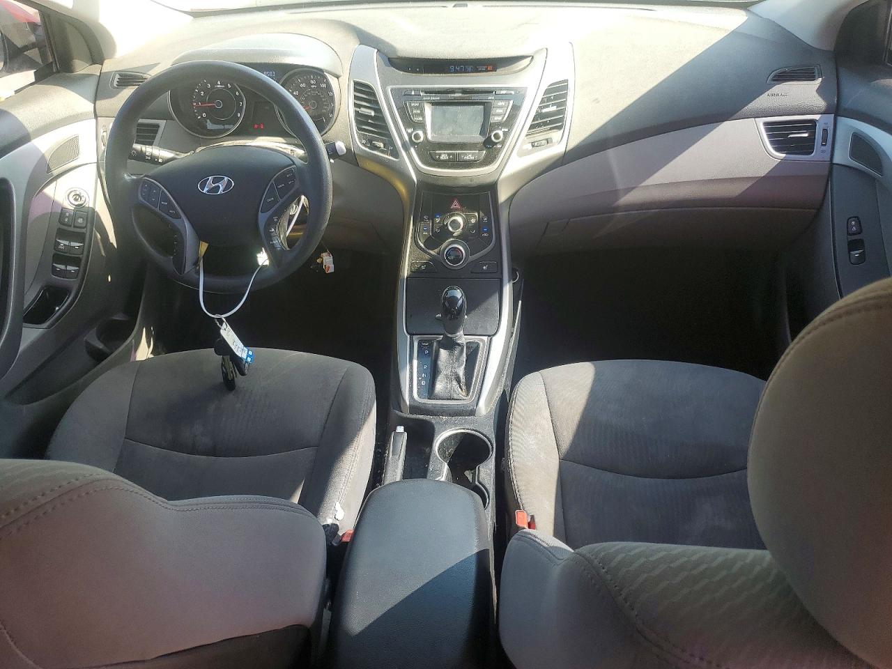 Hyundai ELANTRA Se