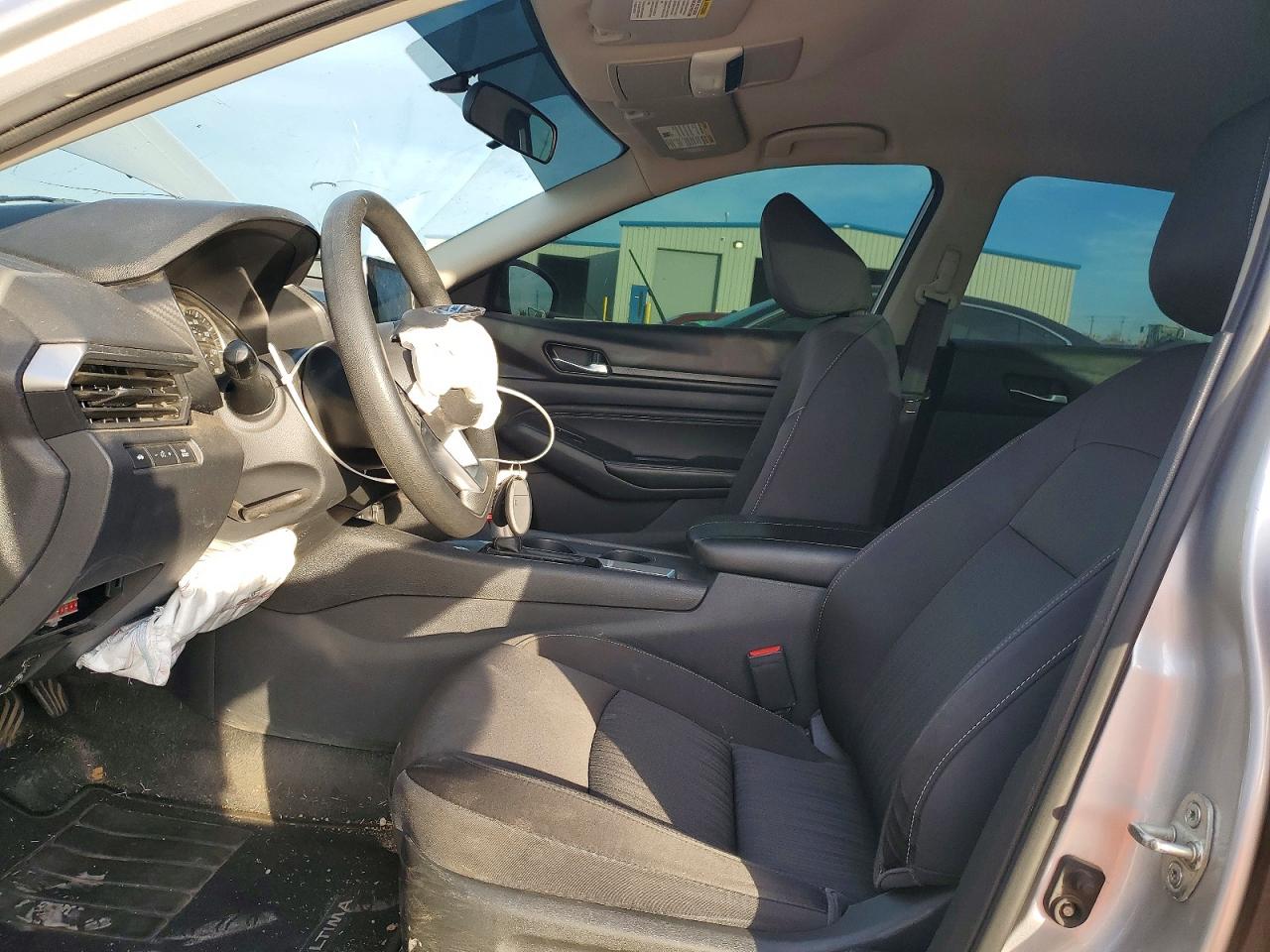 Nissan Altima S