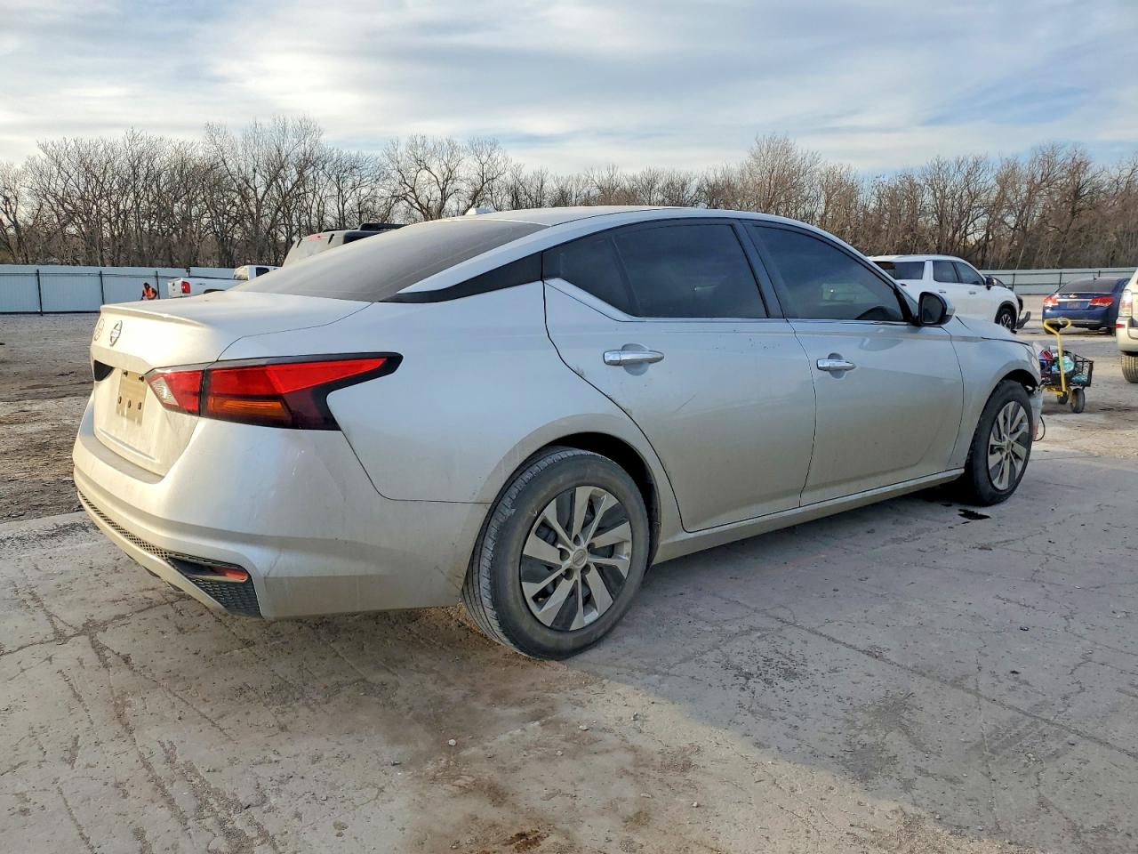 Nissan Altima S
