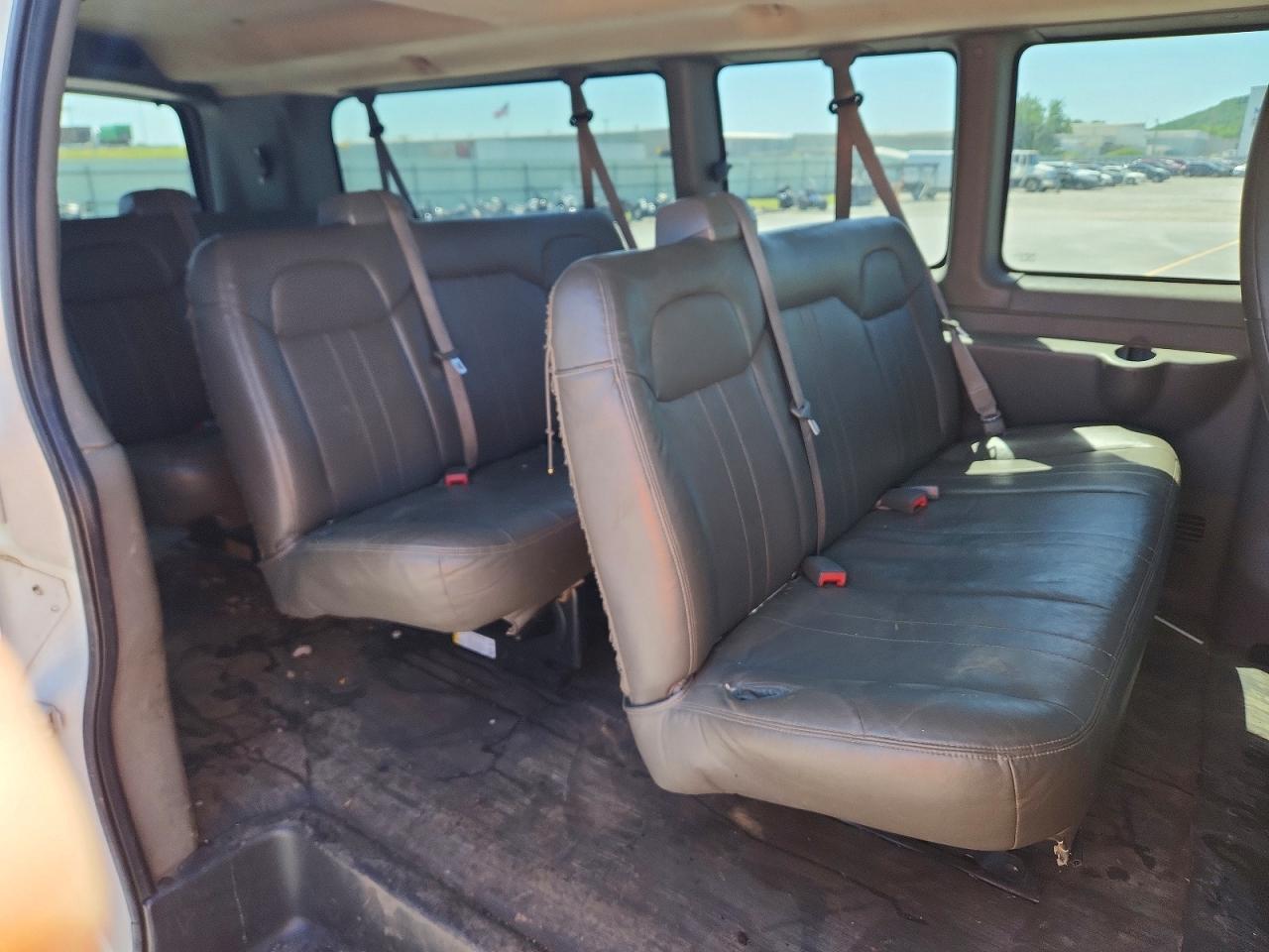 Chevrolet Express Ls