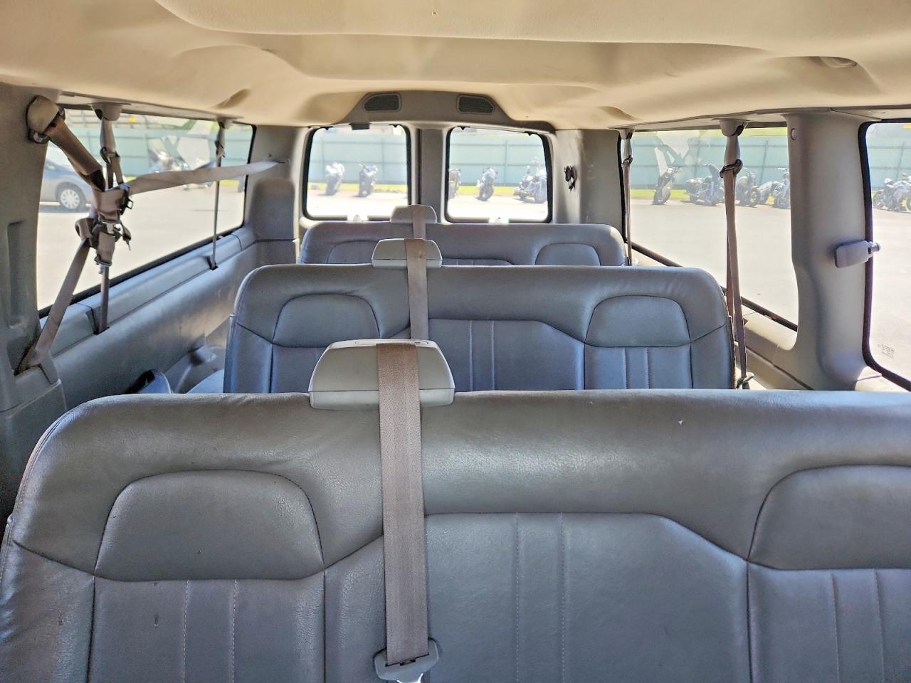 Chevrolet Express Ls