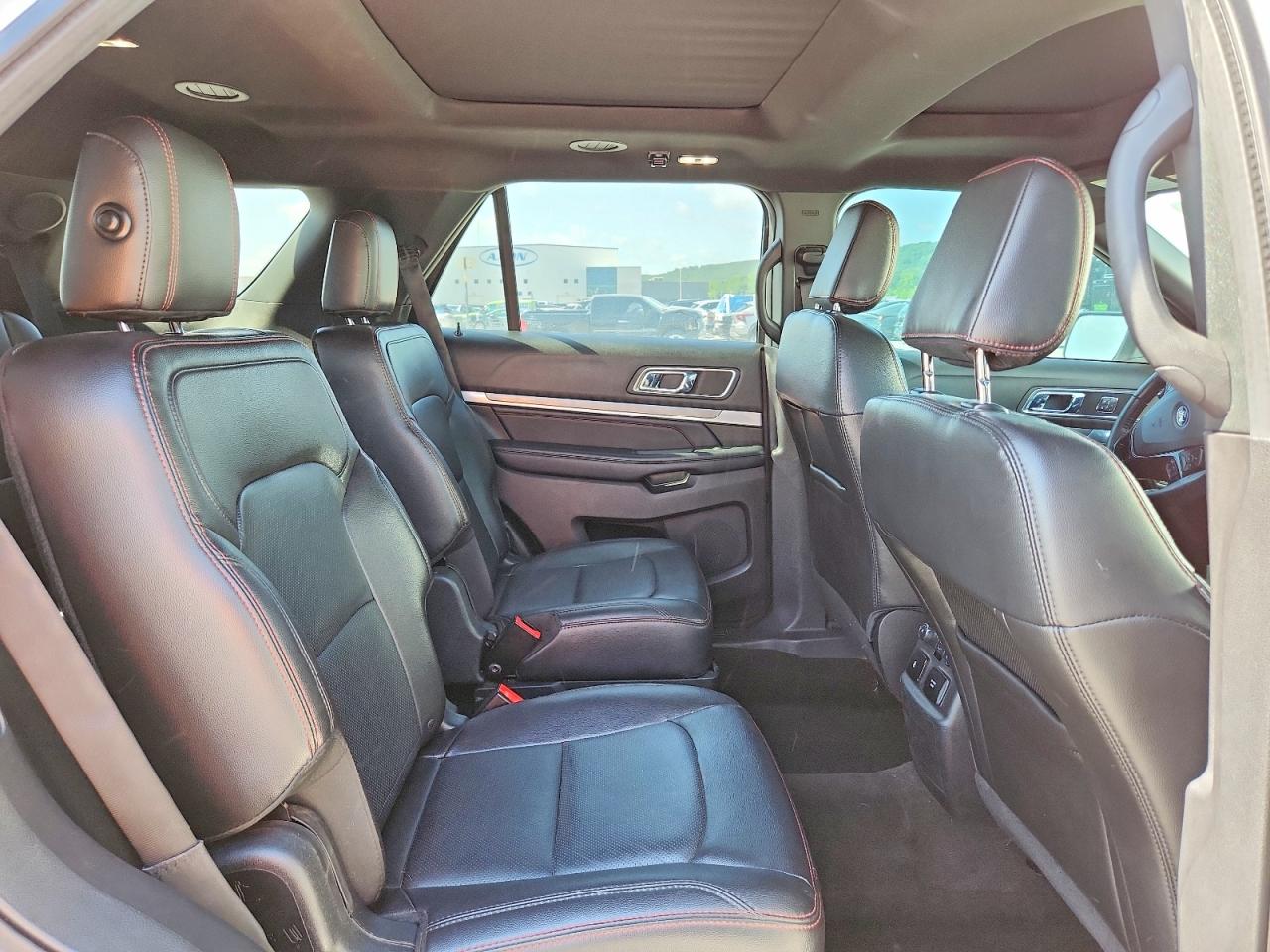 Ford Explorer Sport