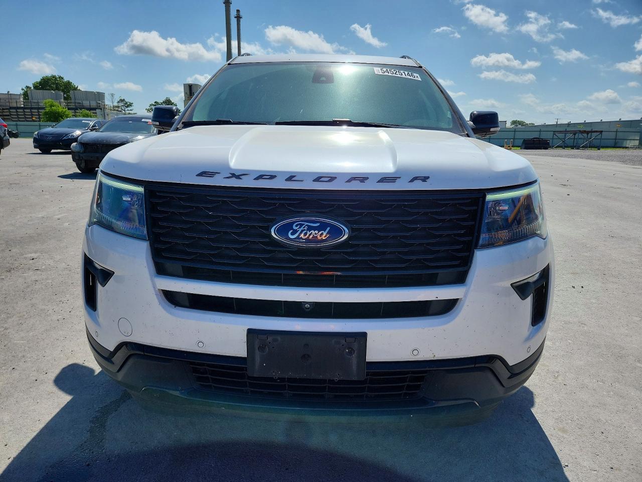 Ford Explorer Sport