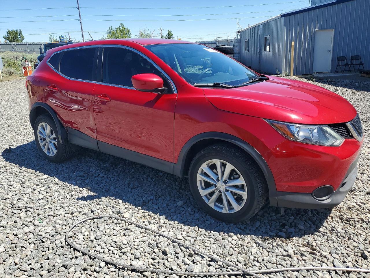Nissan Rogue S