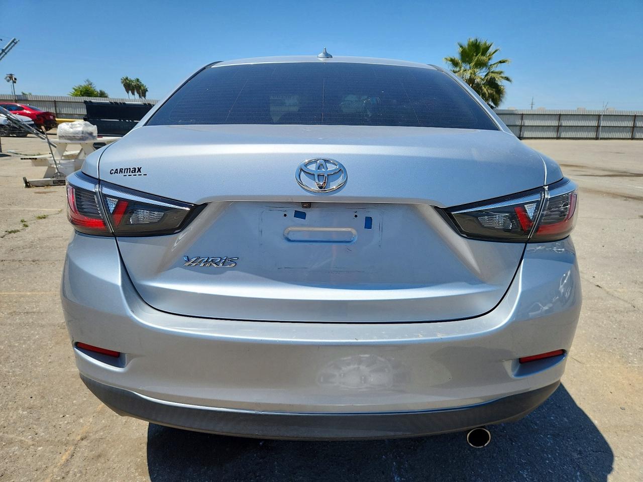 Toyota Yaris L