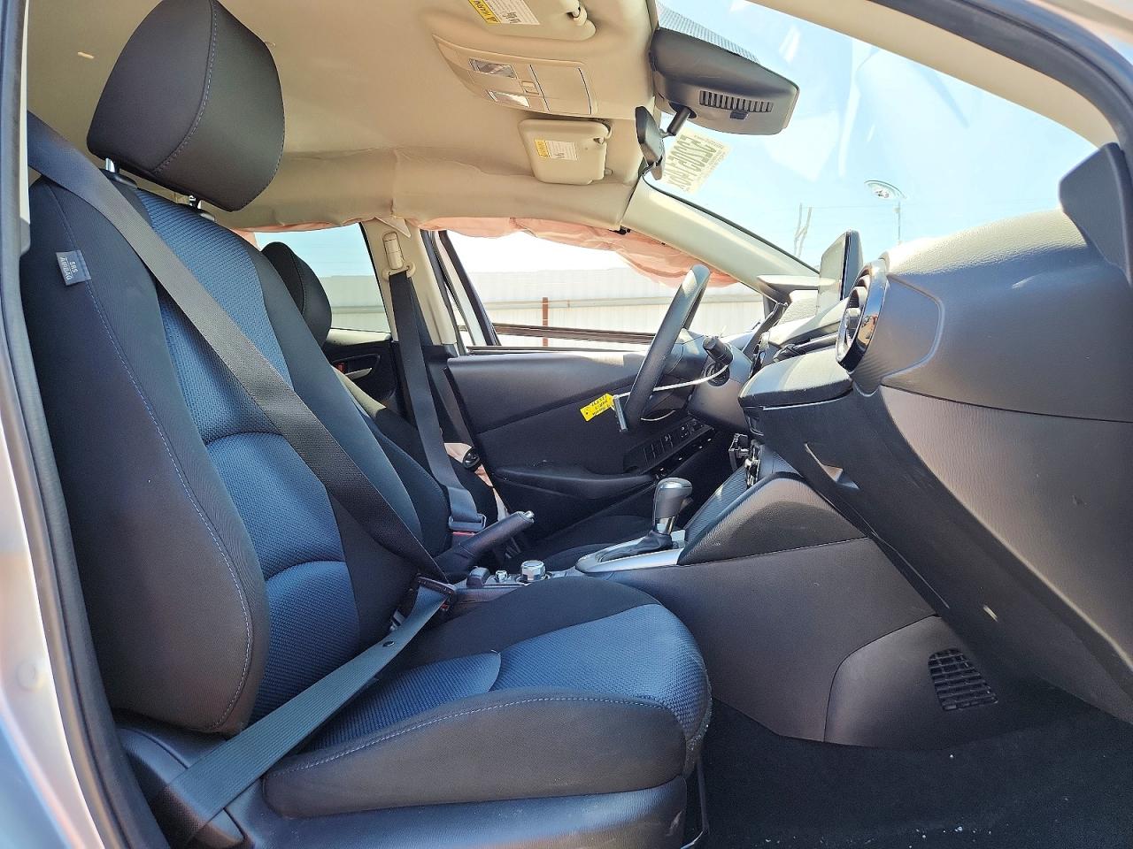 Toyota Yaris L