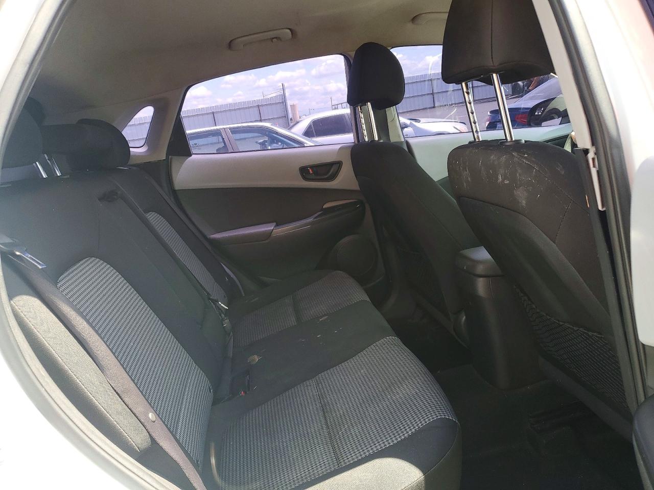 Hyundai KONA Se
