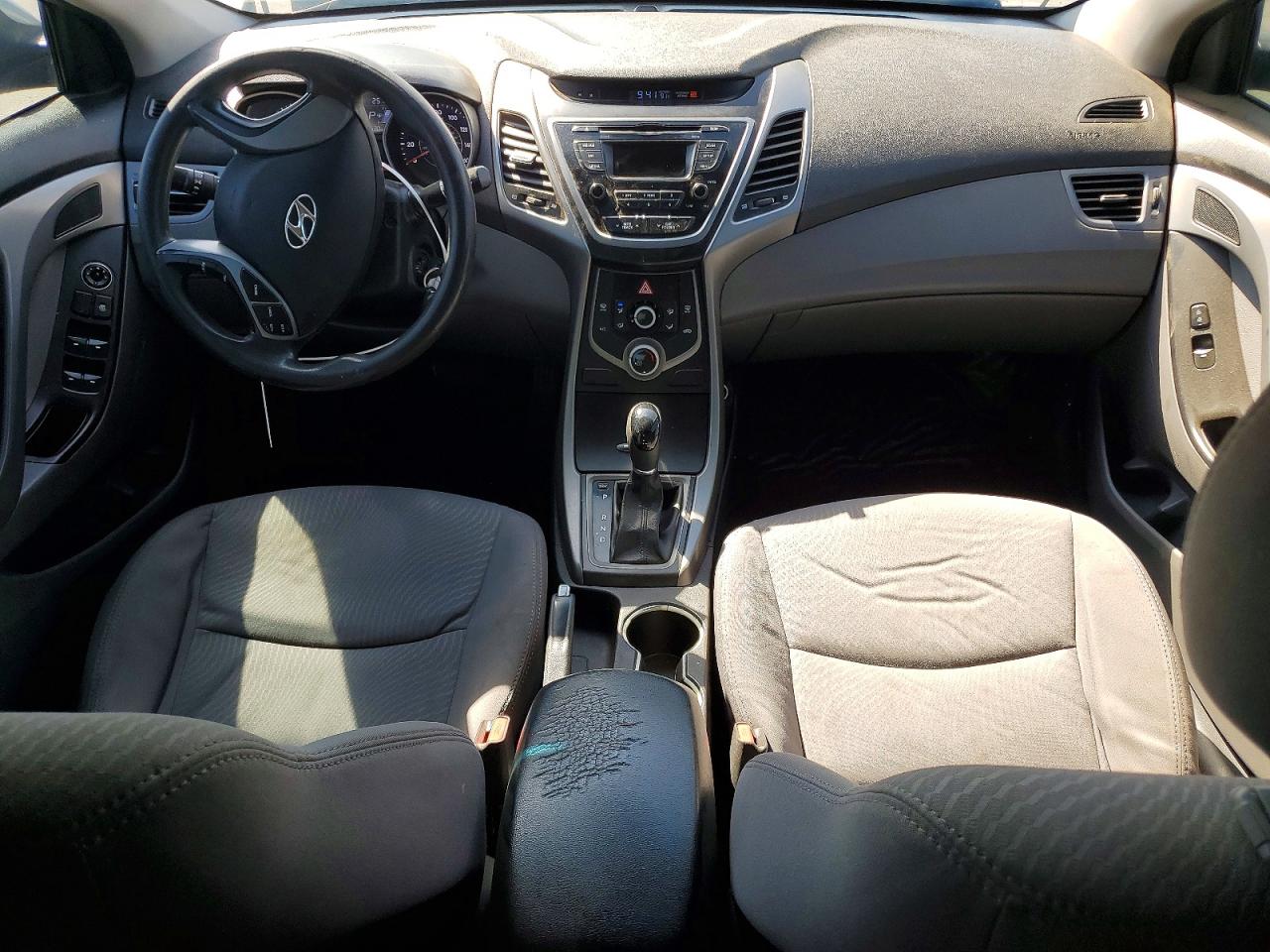 Hyundai ELANTRA Se
