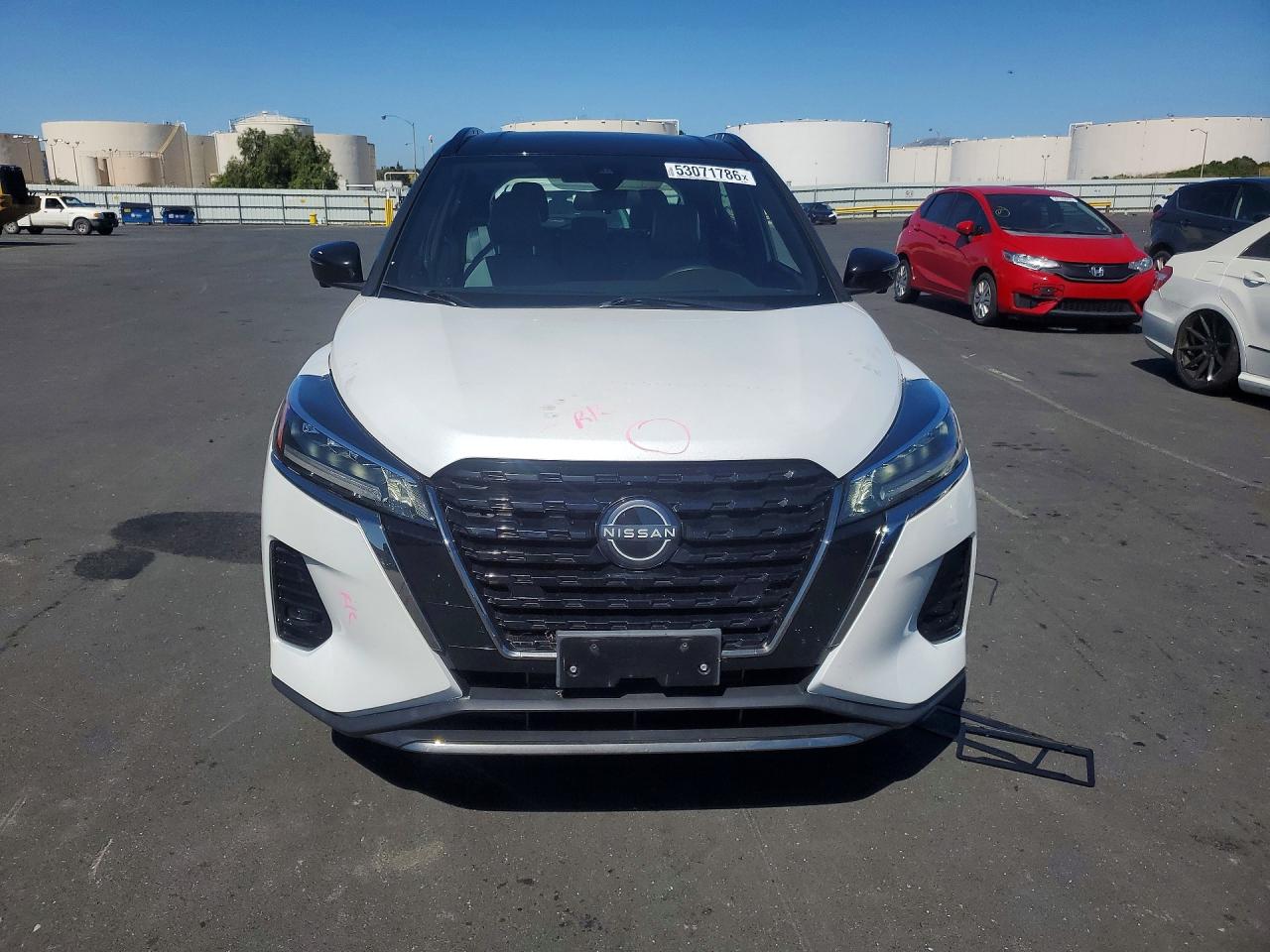 Nissan Kicks Sr