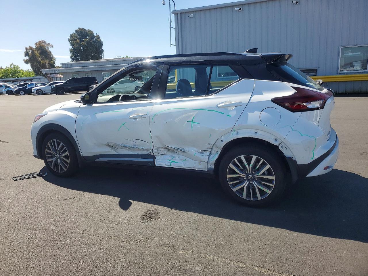 Nissan Kicks Sr