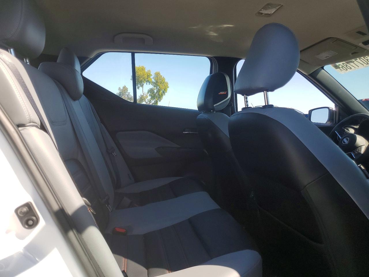 Nissan Kicks Sr