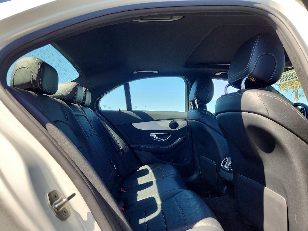 Mercedes-Benz C-Class 300