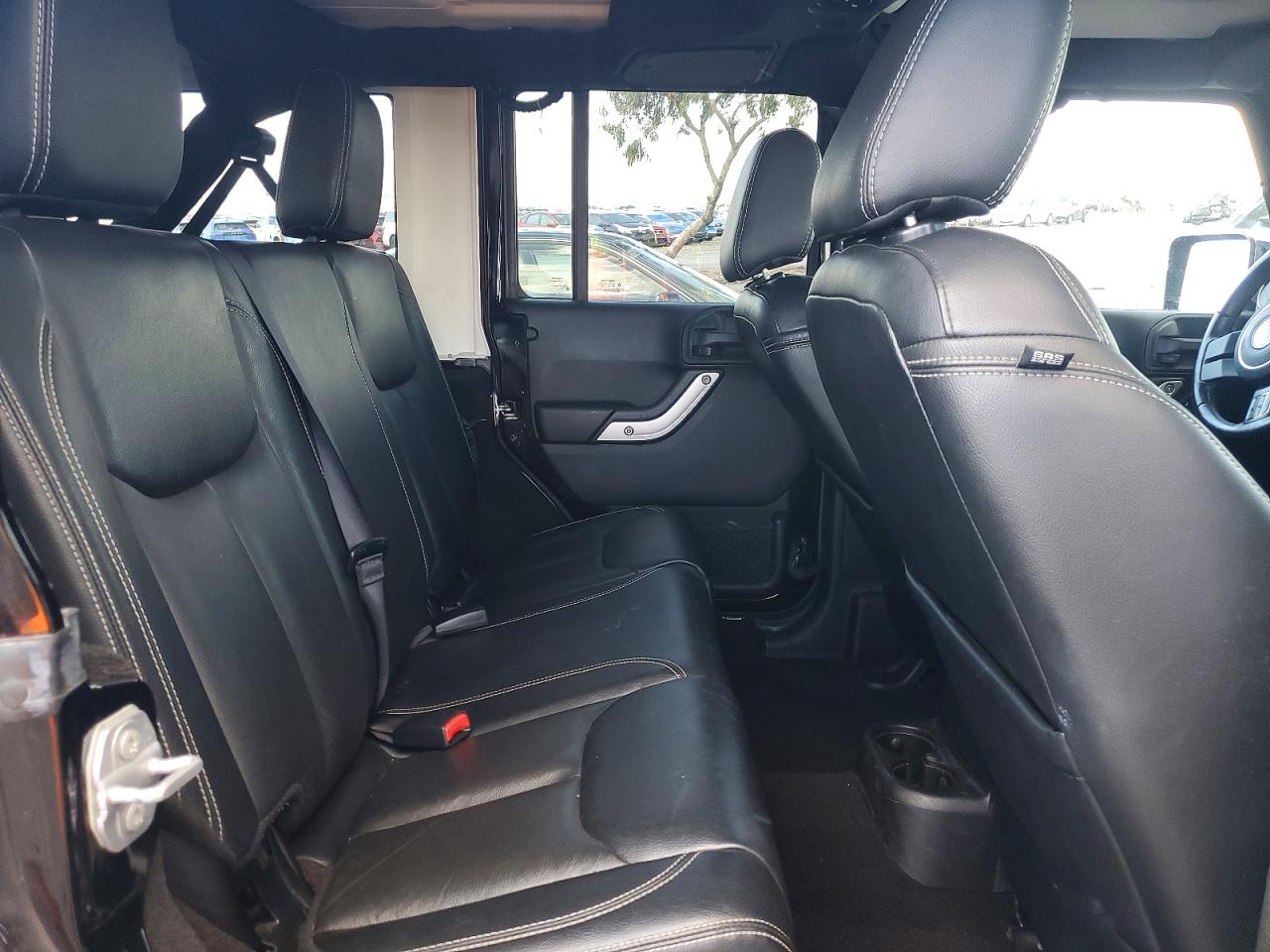 Jeep Wrangler Sahara
