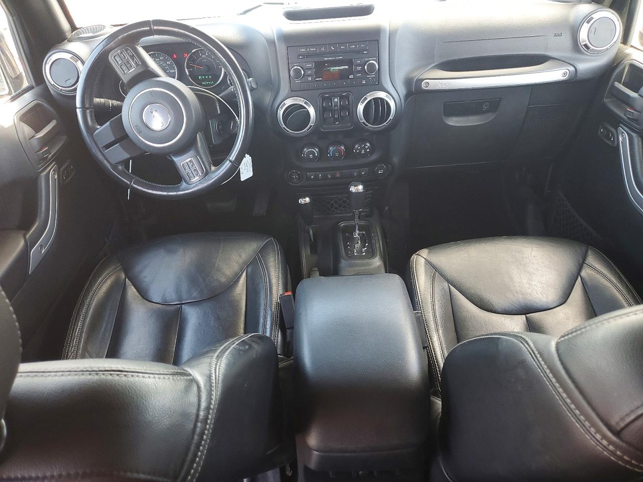 Jeep Wrangler Sahara