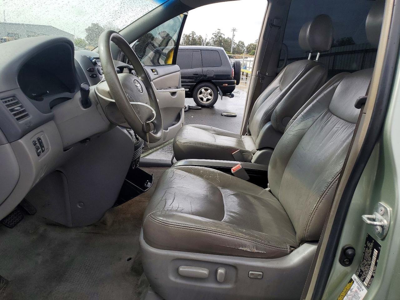 Toyota Sienna Le 8 Passenger