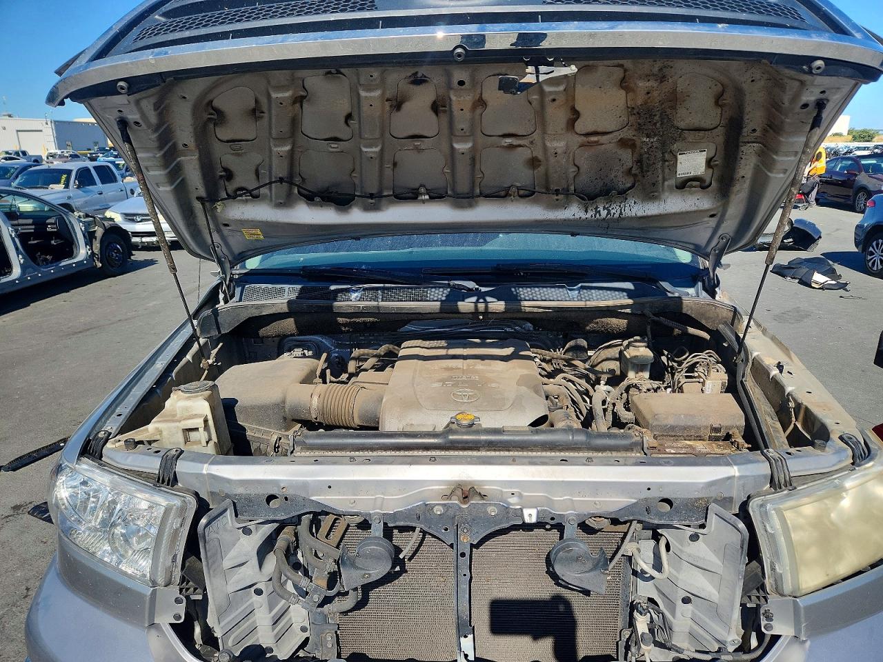 Toyota Tundra Crewmax Sr5