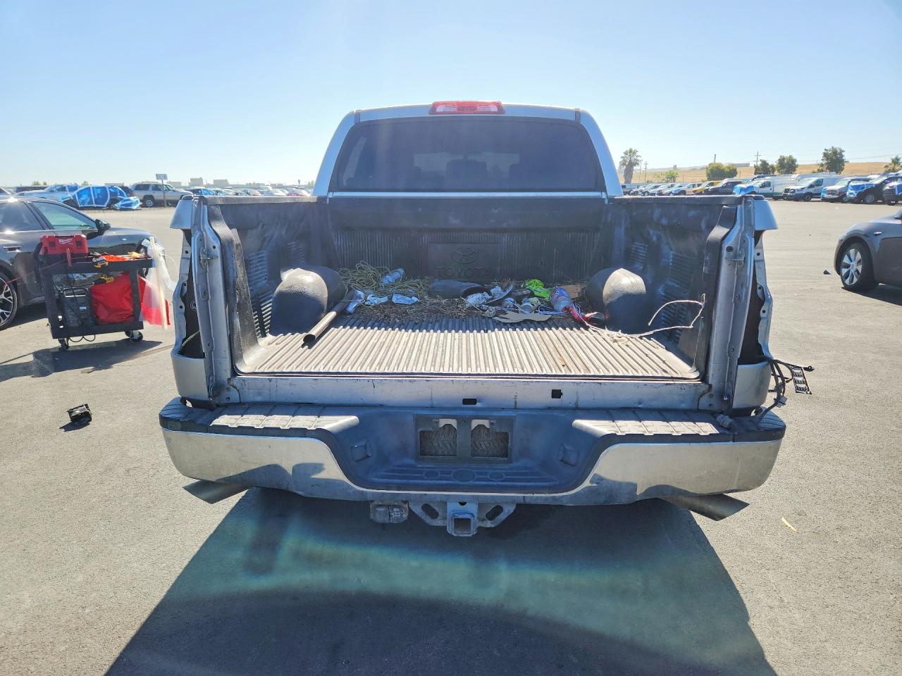 Toyota Tundra Crewmax Sr5