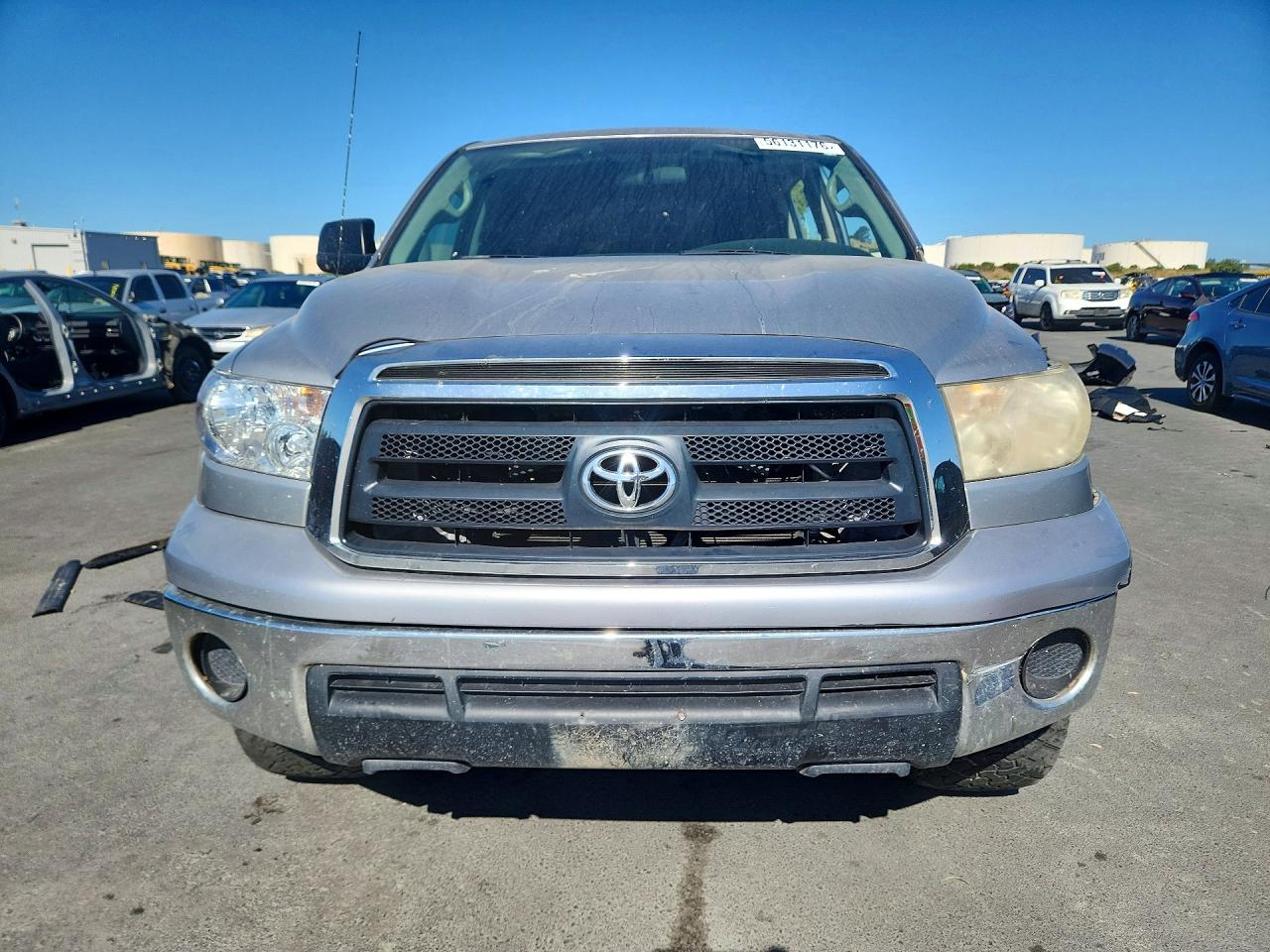 Toyota Tundra Crewmax Sr5