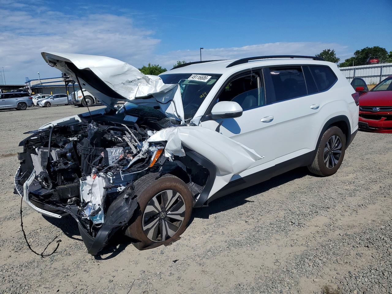 Salvage Volkswagen Atlas Image