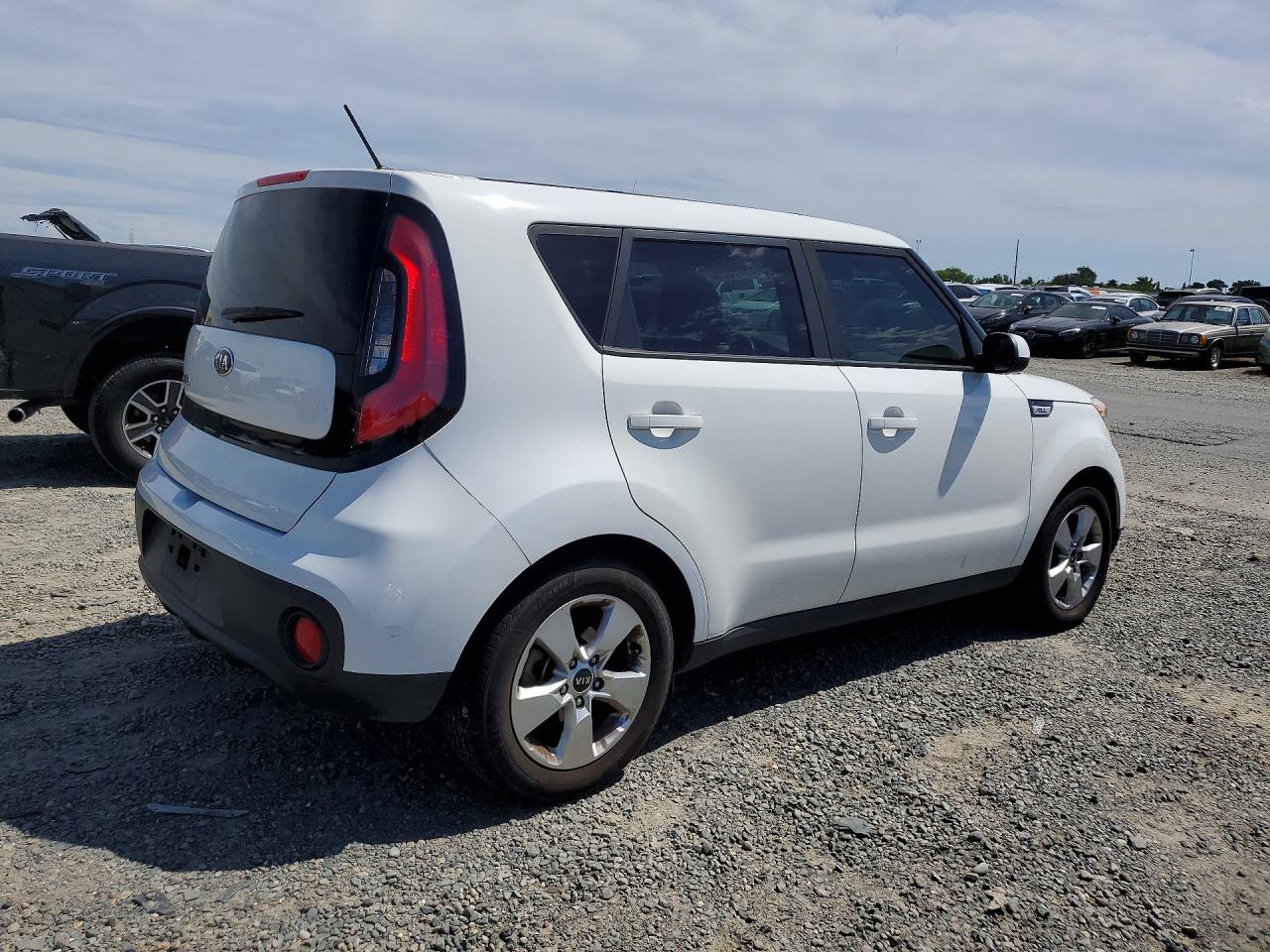 Kia Soul Base