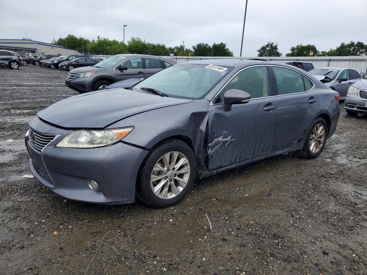 Salvage Lexus Es Image