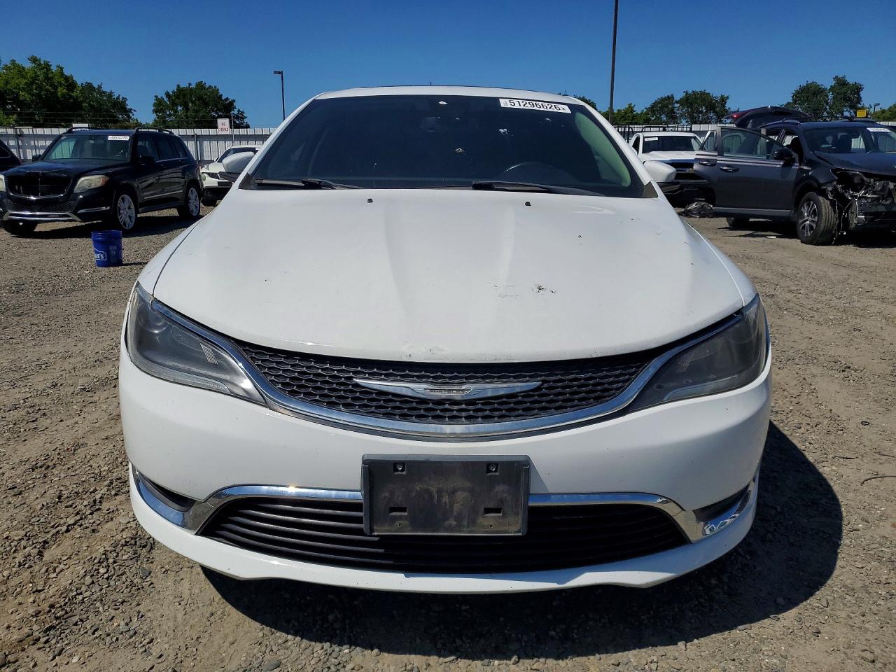 Chrysler 200