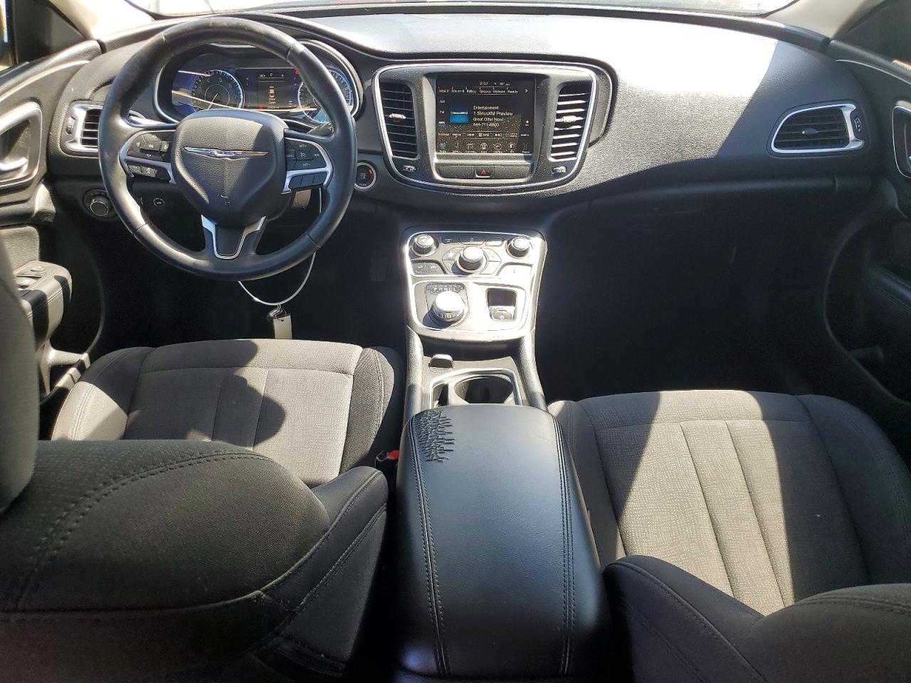 Chrysler 200