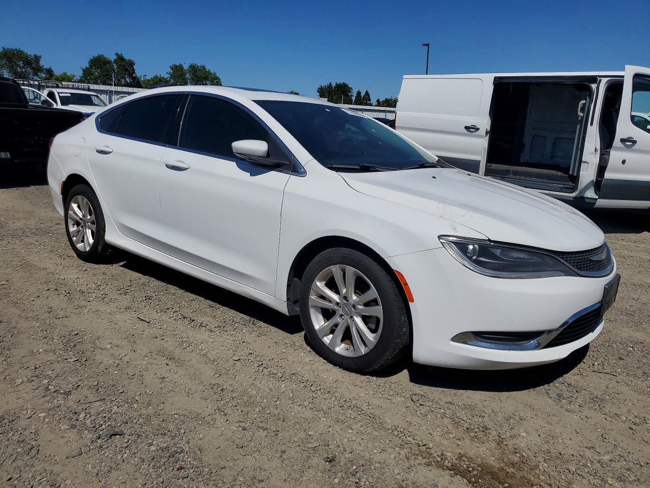 Chrysler 200
