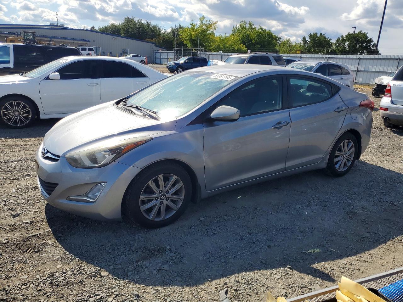 Salvage Hyundai ELANTRA Image