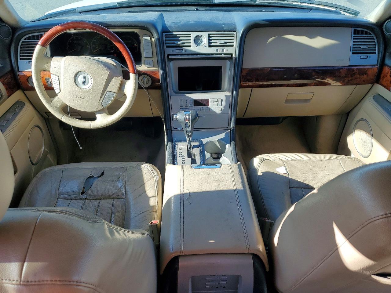 Lincoln Navigator