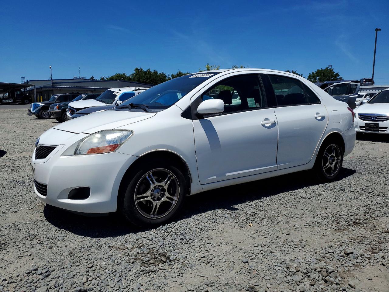 Salvage Toyota Yaris Image