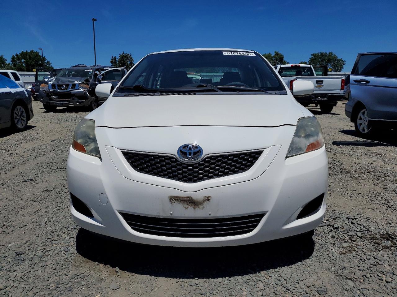 Toyota Yaris Base