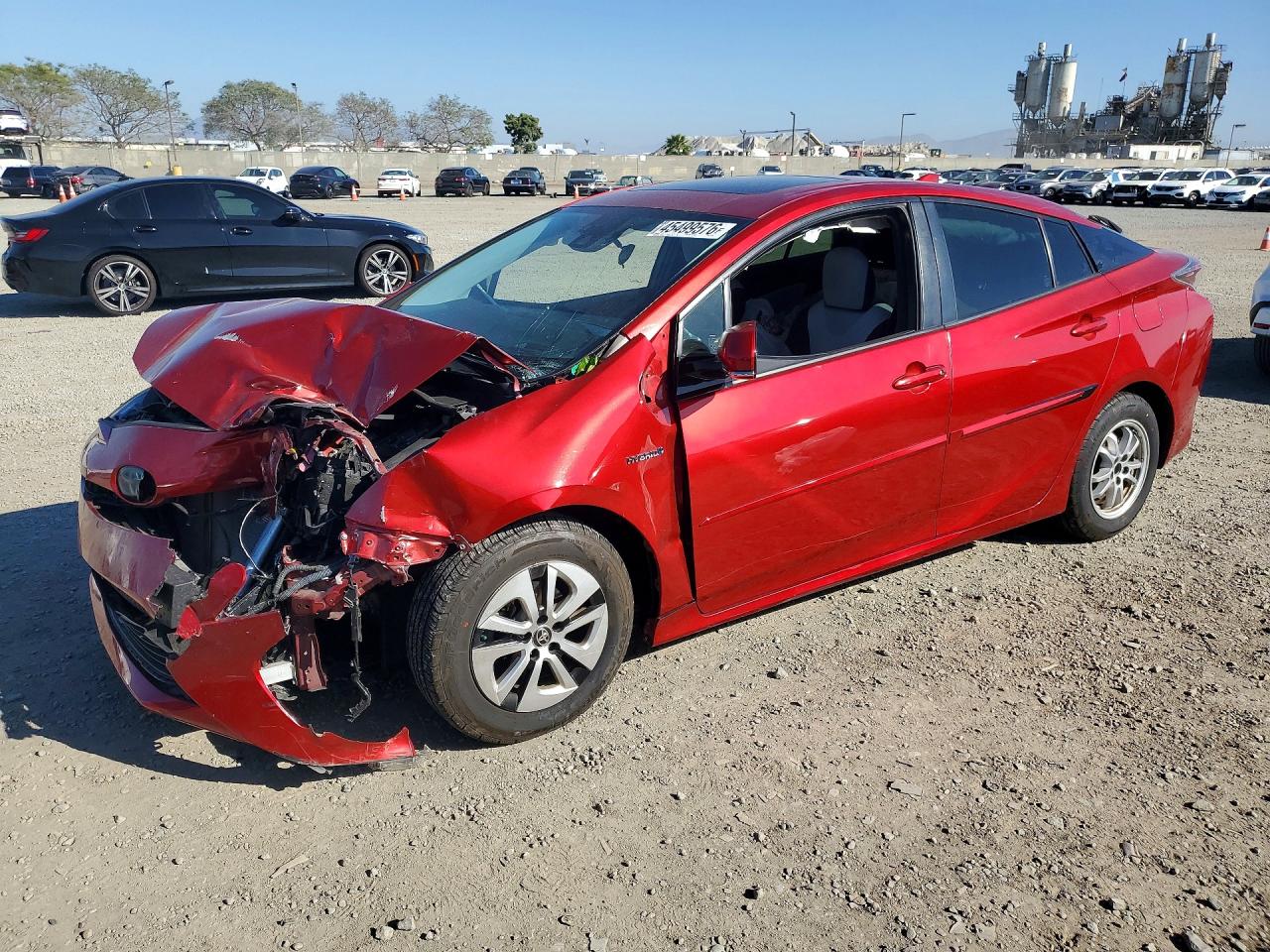 Salvage Toyota Prius Image
