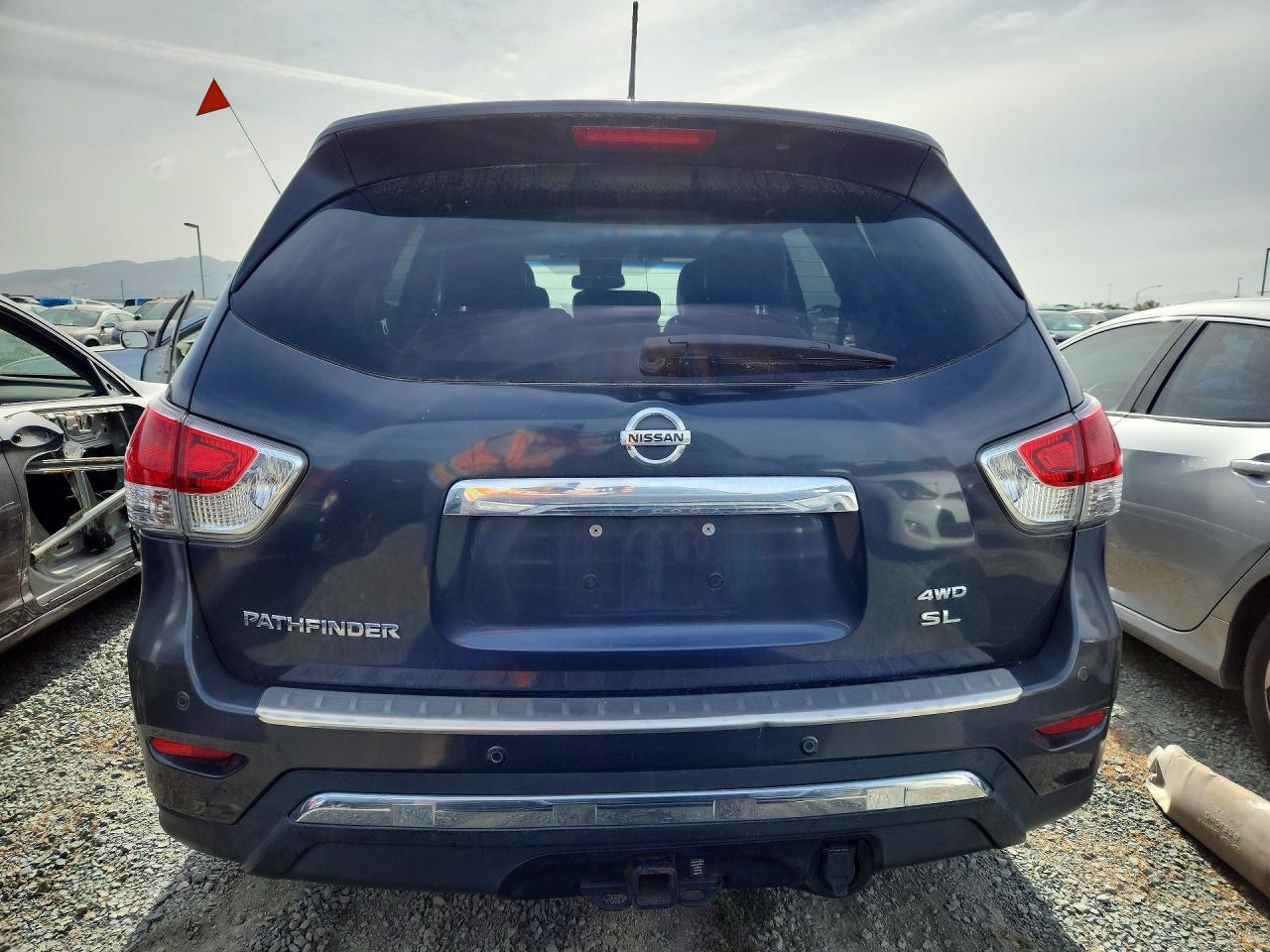 Nissan Pathfinder Sl