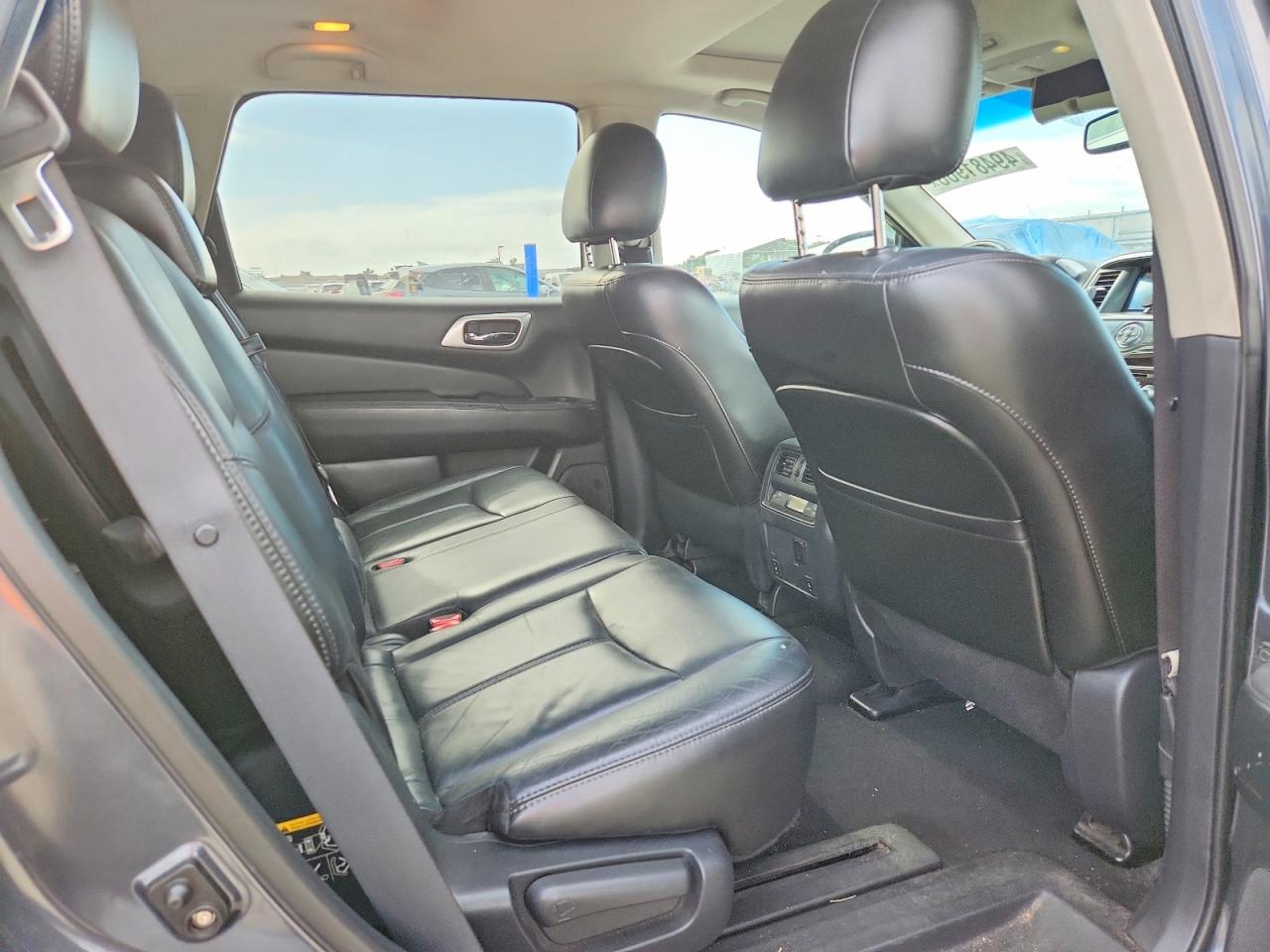 Nissan Pathfinder Sl