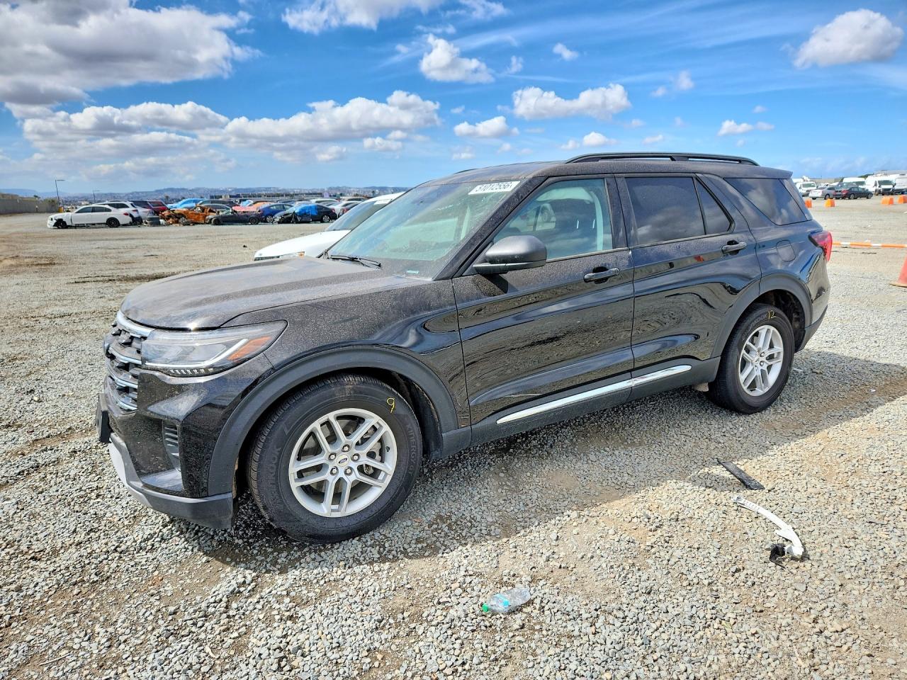 Salvage Ford Explorer Image