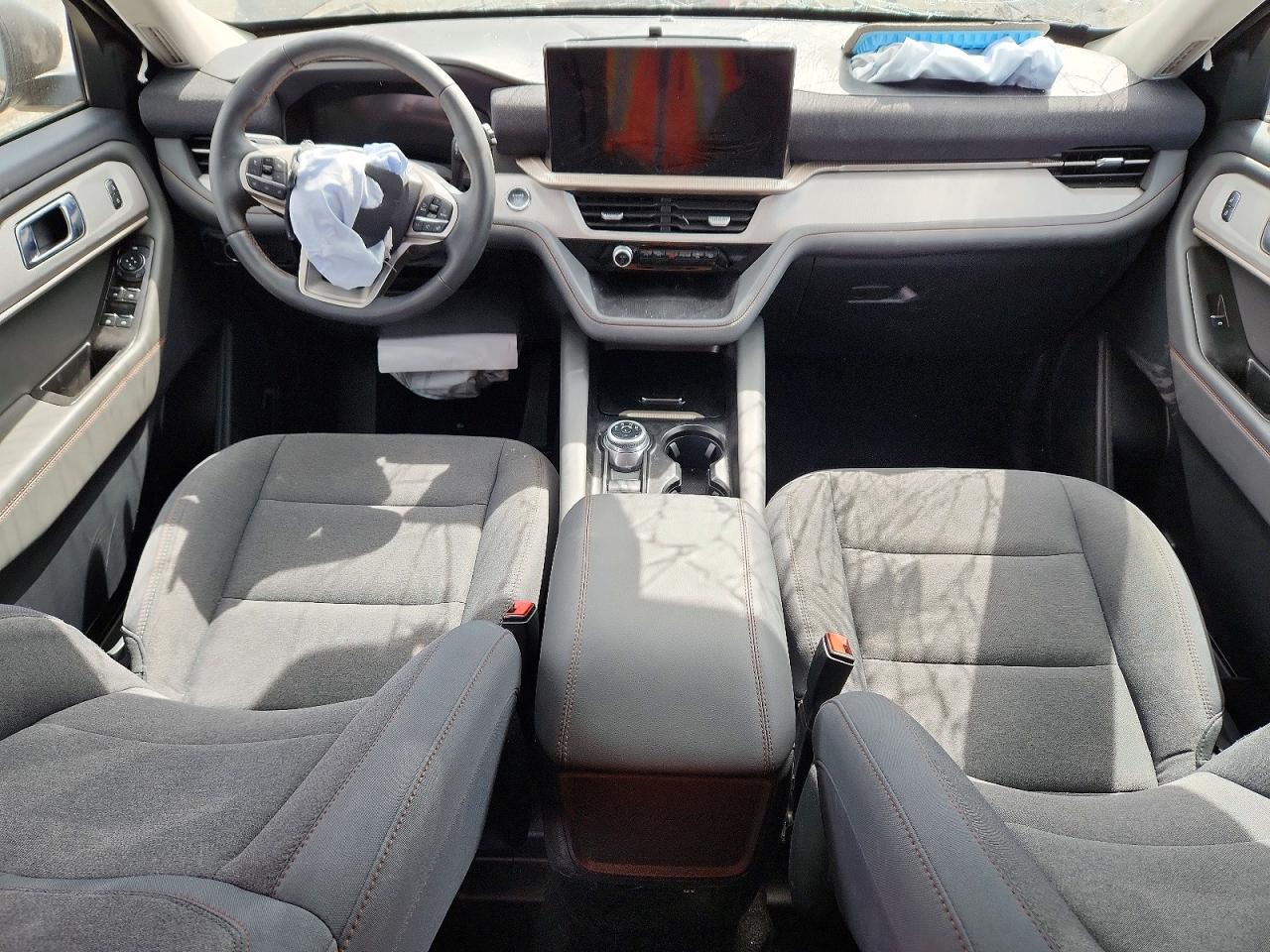 Ford Explorer Active