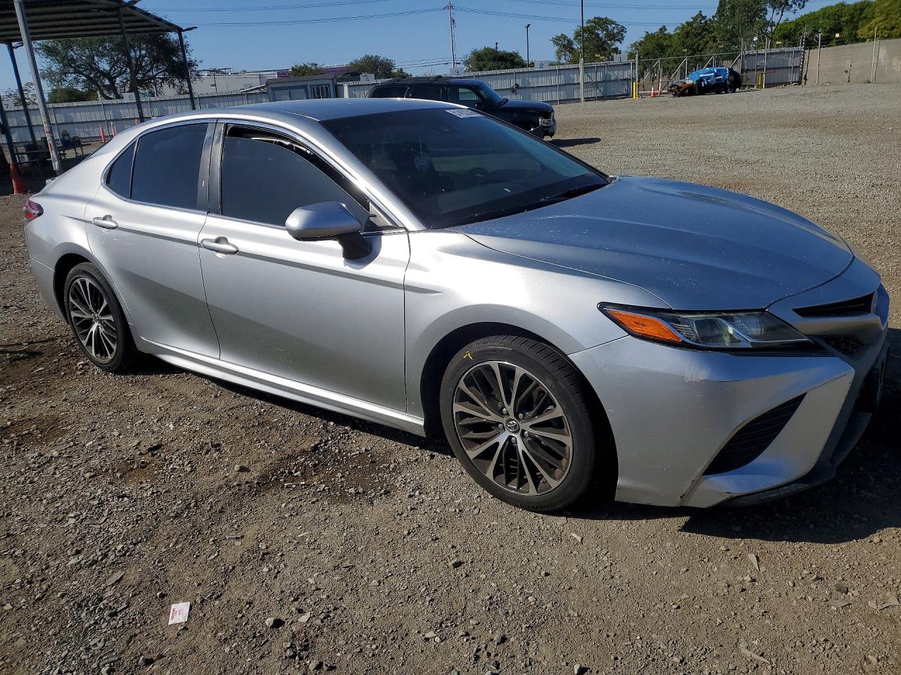 Toyota Camry L